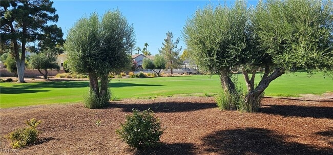 3019 Bel Air Dr in Las Vegas, NV - Building Photo - Building Photo