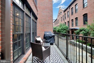 1309 E St SE in Washington, DC - Building Photo - Building Photo