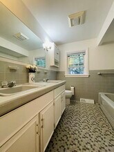 73 Audubon Dr in Newton, MA - Building Photo - Building Photo