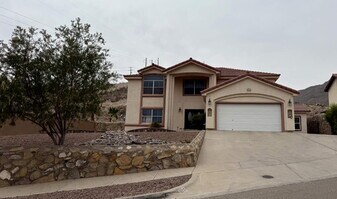 317 Zenith Dr in El Paso, TX - Building Photo