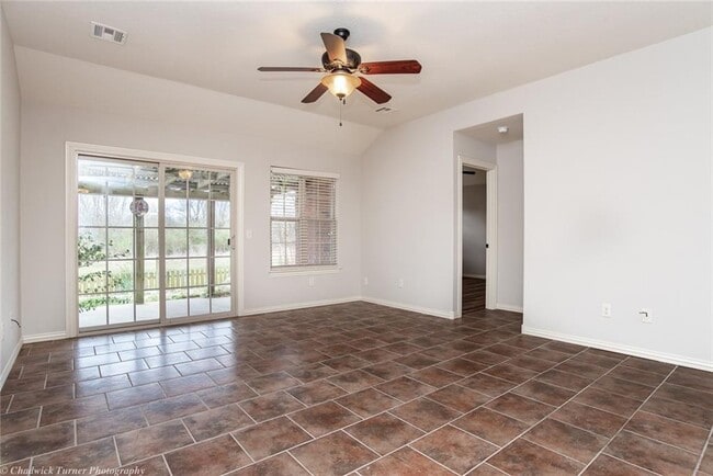 4241 W Puppy Creek Dr in Fayetteville, AR - Building Photo - Building Photo
