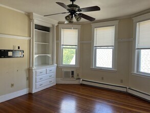 33 Shannon St in Boston, MA - Building Photo - Building Photo