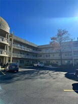 2351 Irish Ln in Clearwater, FL - Building Photo