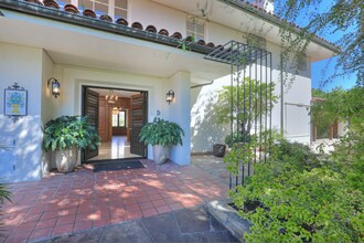 2360 Foothill Rd in Santa Barbara, CA - Building Photo - Building Photo
