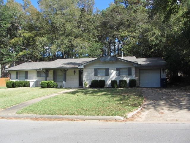 909 Broadmoor Dr in Huntsville, TX - Building Photo - Building Photo