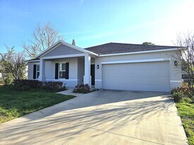 3125 Royal Palm Dr in Edgewater, FL - Building Photo