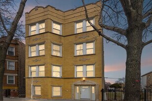 1529 S Komensky Ave in Chicago, IL - Building Photo