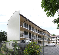 Old Vineyard in Honolulu, HI - Foto de edificio - Building Photo