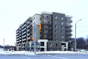 Lexington Grand in Kitchener, ON - Building Photo