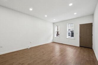 2550 N Sartain St in Philadelphia, PA - Building Photo - Building Photo
