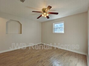 7557 Sharbeth Dr S in Jacksonville, FL - Building Photo - Building Photo