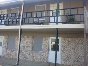 Sandstone Apartments in Weatherford, TX - Building Photo - Building Photo