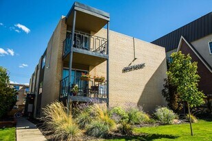 910 S Pearl St in Denver, CO - Building Photo