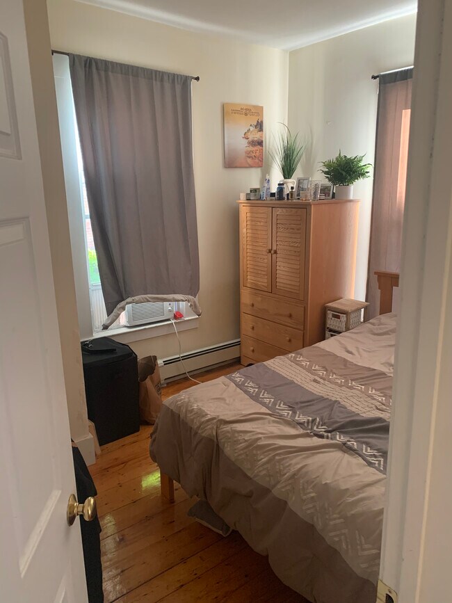 41 Florence St, Unit #1 in Somerville, MA - Building Photo - Building Photo