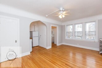 7542 Adams St, Unit 109 in Forest Park, IL - Building Photo - Building Photo