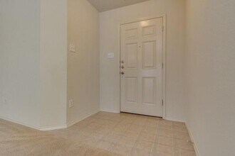 621 Woodpecker Ln in Fort Worth, TX - Building Photo - Building Photo