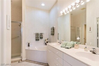 2383 Ravenna Blvd in Naples, FL - Building Photo - Building Photo