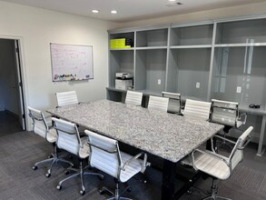 1200 Taylor Cottage Cove in Oxford, MS - Foto de edificio - Building Photo