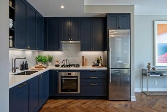 36 E 3rd St, Unit 2B in New York, NY - Building Photo - Building Photo