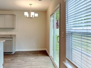 274 Bent Holly Dr in Columbia, SC - Foto de edificio - Building Photo