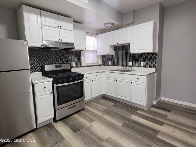 151 4th St in Troy, NY - Building Photo - Building Photo