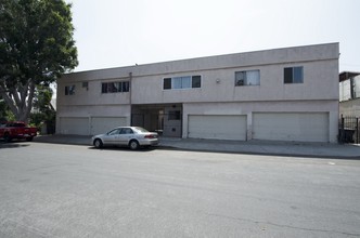 2345 Alta St in Los Angeles, CA - Building Photo - Building Photo