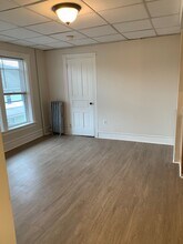 1037 Hepburn St, Unit 2nd Floor in Williamsport, PA - Building Photo - Building Photo