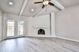 5206 72nd St, Unit 72nd Street House in Lubbock, TX - Foto de edificio - Building Photo
