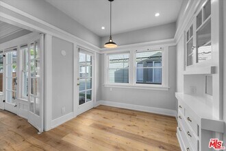 1828 W 43rd Pl in Los Angeles, CA - Foto de edificio - Building Photo