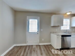 112 Glengariff Ln in Clayton, NC - Building Photo - Building Photo