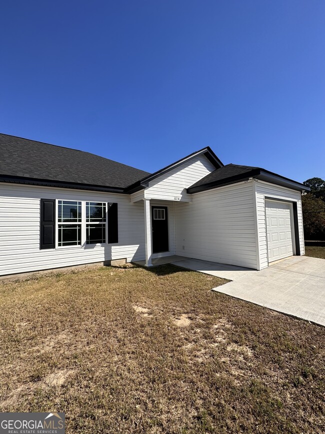 207 Ogden St in Eastman, GA - Building Photo - Building Photo