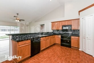 4105 NE 10th Ave in Cape Coral, FL - Building Photo - Building Photo