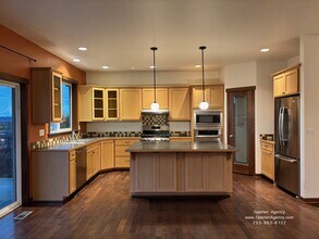 10801 171st Ave Ct E in Bonney Lake, WA - Building Photo - Building Photo