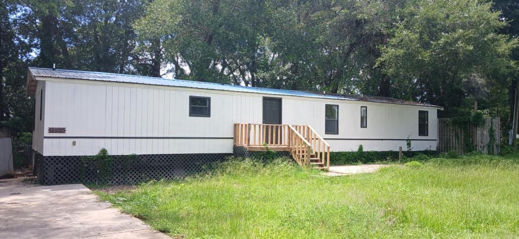14200 SE 90th Ct in Summerfield, FL - Building Photo