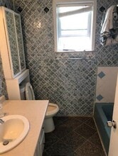 43-75-75 163rd St in Queens, NY - Building Photo - Building Photo