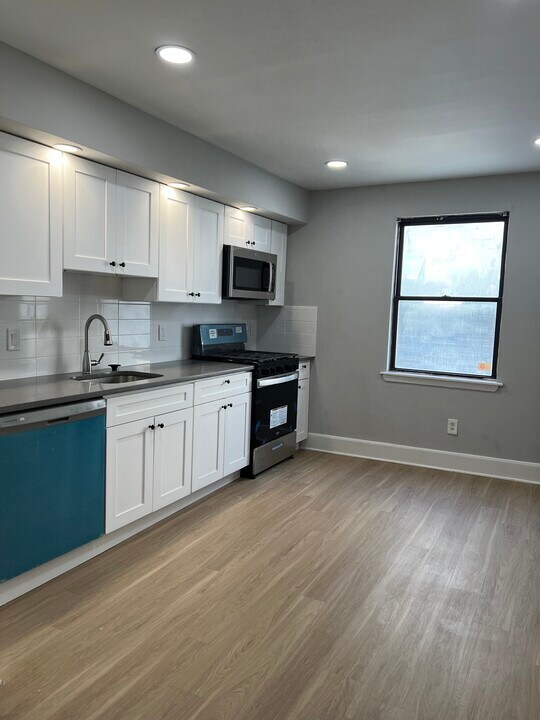 2833 S Beulah St Photo