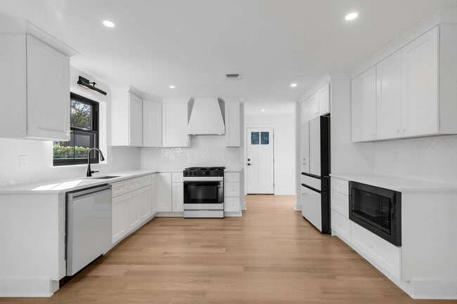 property at 516 River Rd