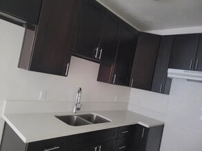 1117 S Norton Ave in Los Angeles, CA - Building Photo - Building Photo