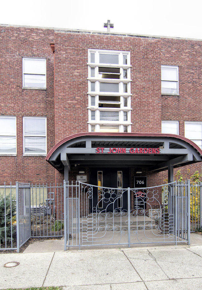 St. John Garden Apartments in Louisville, KY - Building Photo - Building Photo