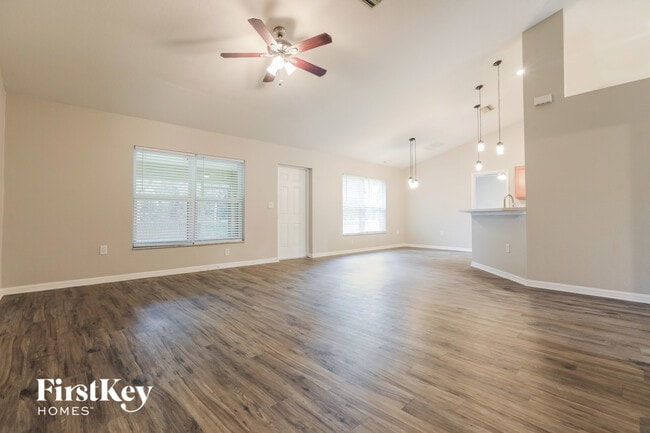 3791 Garbett Terrace in North Port, FL - Foto de edificio - Building Photo