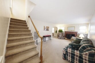 723 S Allen St in State College, PA - Building Photo - Building Photo