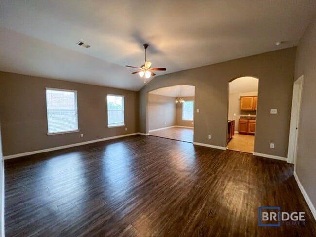 13560 Lake Breeze Ln in Willis, TX - Building Photo - Building Photo