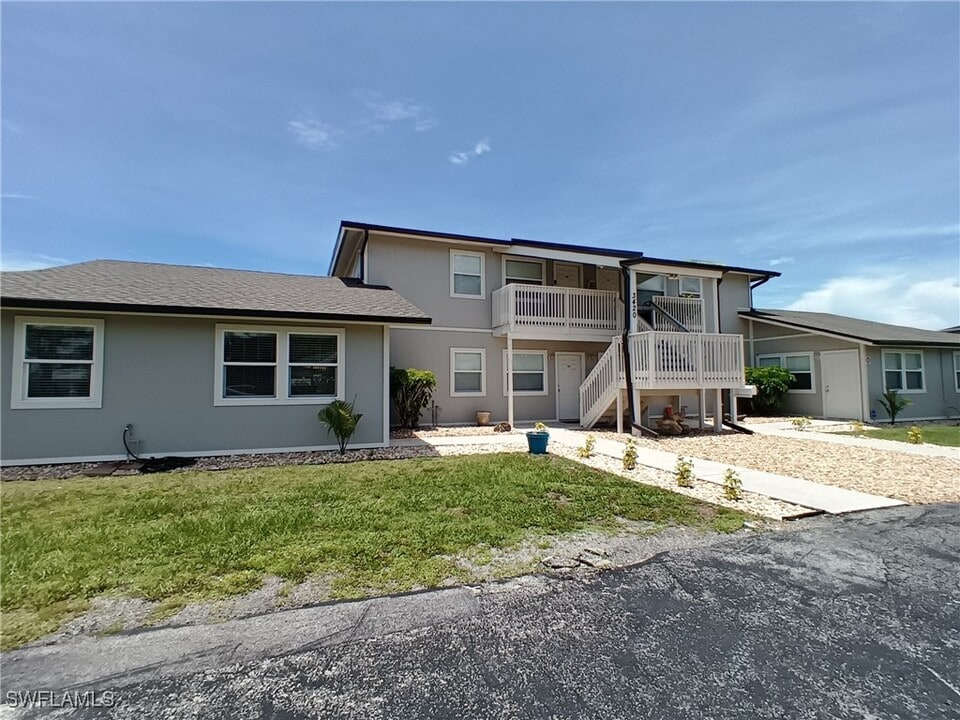 3420 Skyline Blvd in Cape Coral, FL - Building Photo
