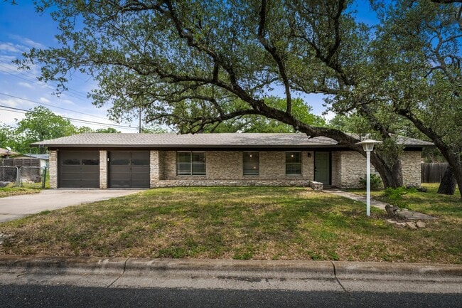 property at 7105 Lilac Ln