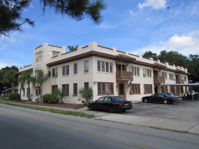 El Patio Apartments Badenton in Bradenton, FL - Foto de edificio - Building Photo