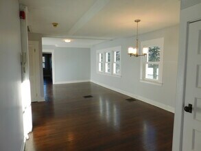 264 Broad St in Meriden, CT - Building Photo - Building Photo