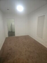 1326 Bridge St, Unit upper in Ashtabula, OH - Foto de edificio - Building Photo