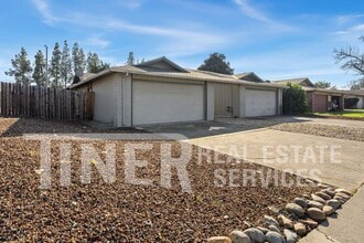 9282 Corinthian Cir in Sacramento, CA - Building Photo - Building Photo