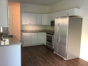 3749 Sipes Ln in Charlotte, NC - Building Photo - Building Photo