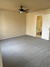 5222 E 100th Way in Thornton, CO - Foto de edificio - Building Photo